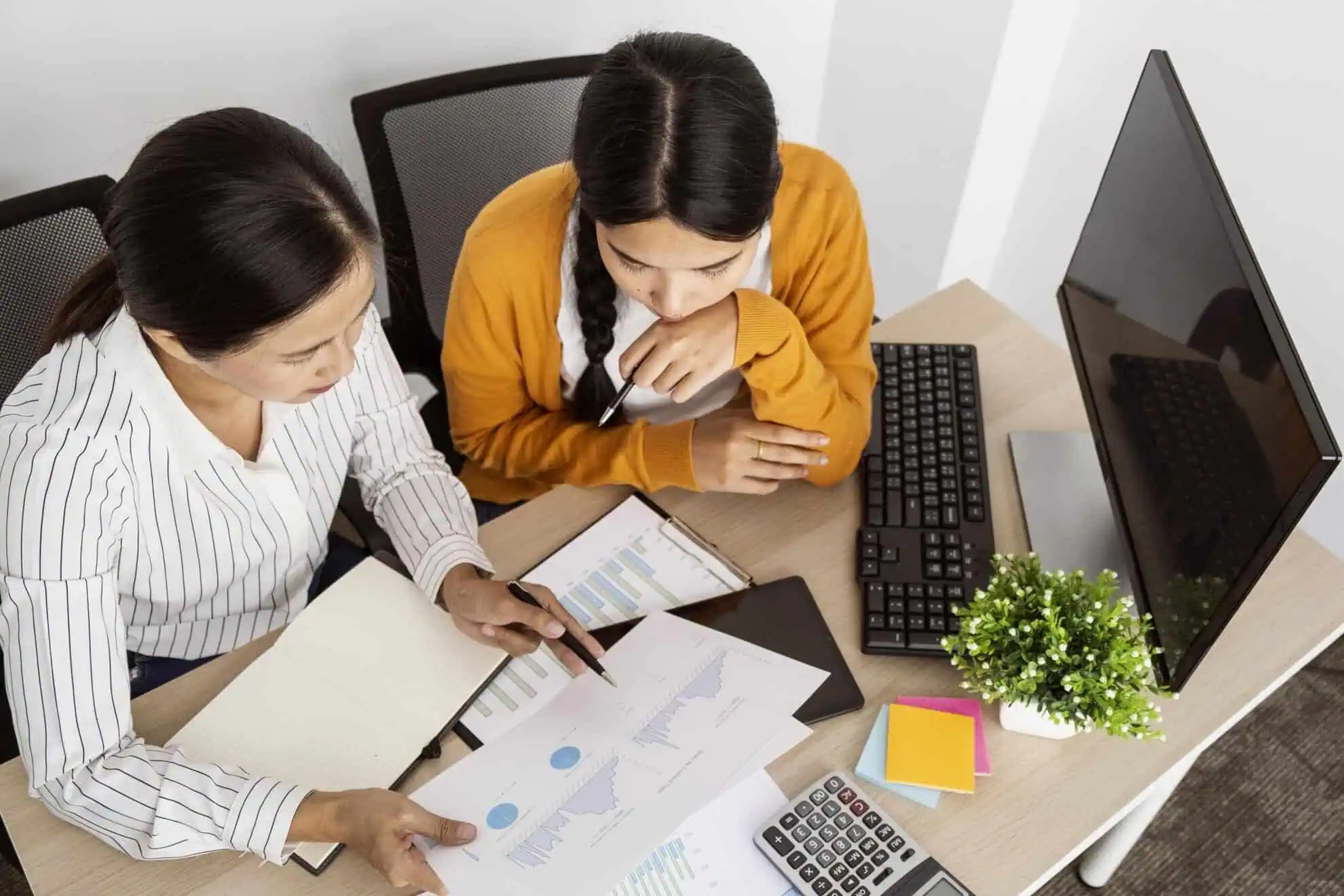 women working innovative project work 1 scaled | Taxwise Australia | (08) 9248 8124